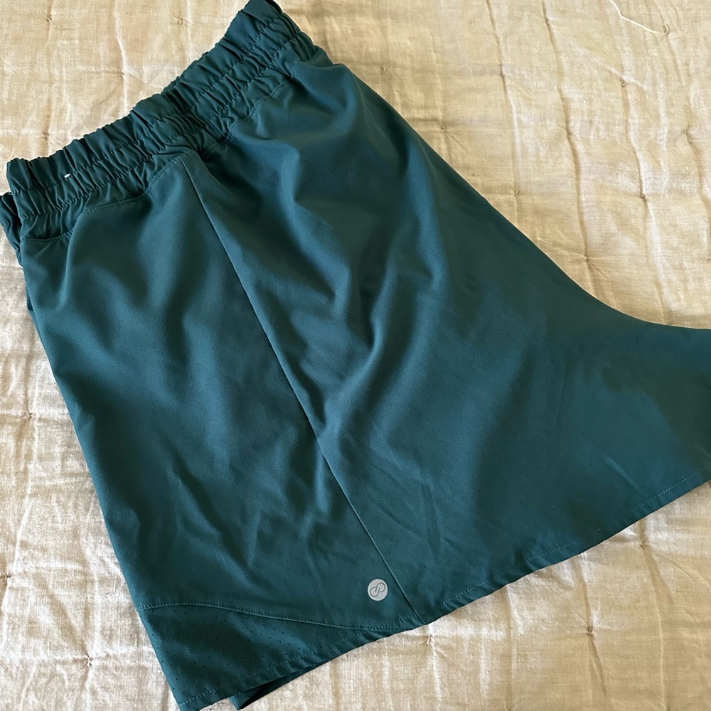 CALIA Mid Rise Infinity Run Short - Picture 3 of 4